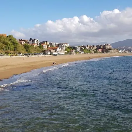 Serantes Atico Con Terraza * Getxo